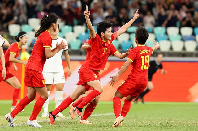 中国女足夺魁国际赛场，绽放光芒