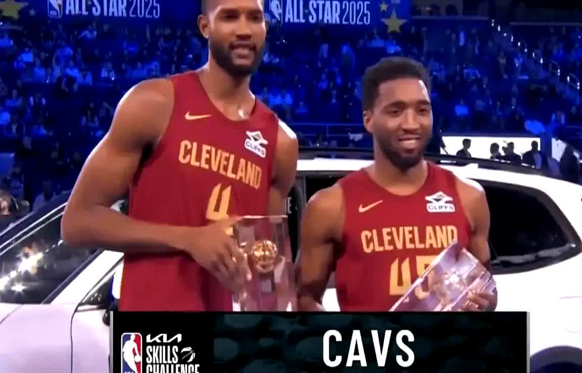 篮球明星带队获得胜利,晋级半决赛 篮球明星带队获得胜利,晋级半决赛