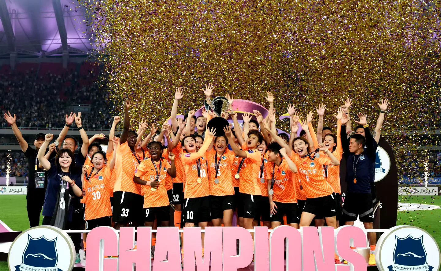 冲刺终点!国际体育盛事秀出风采 冲刺终点!国际体育盛事秀出风采