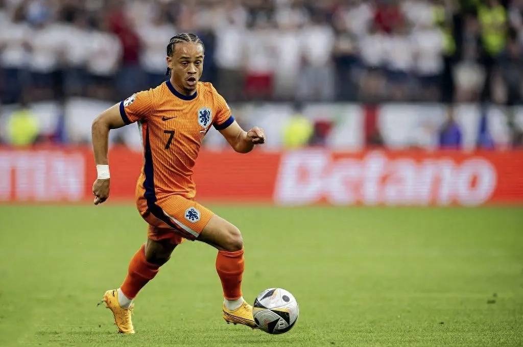 莱比锡红牛轻取曼联，奥亚尔萨瓦尔关键制胜